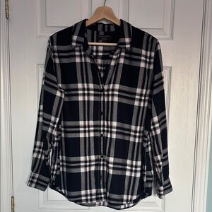 Banana Republic boyfriend fit plaid button down shirt